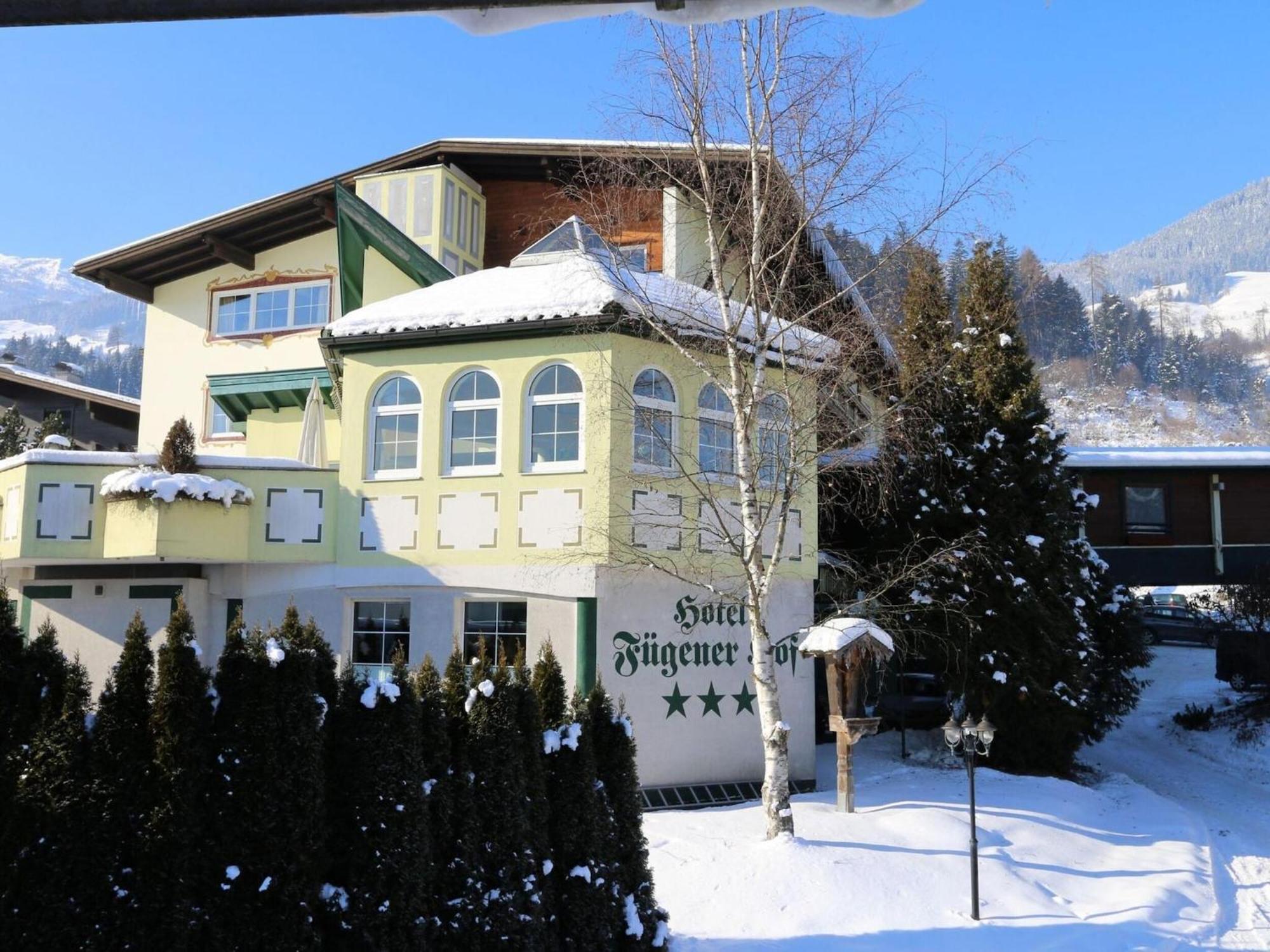 Apartment In Fuegen With A Garden Esterno foto