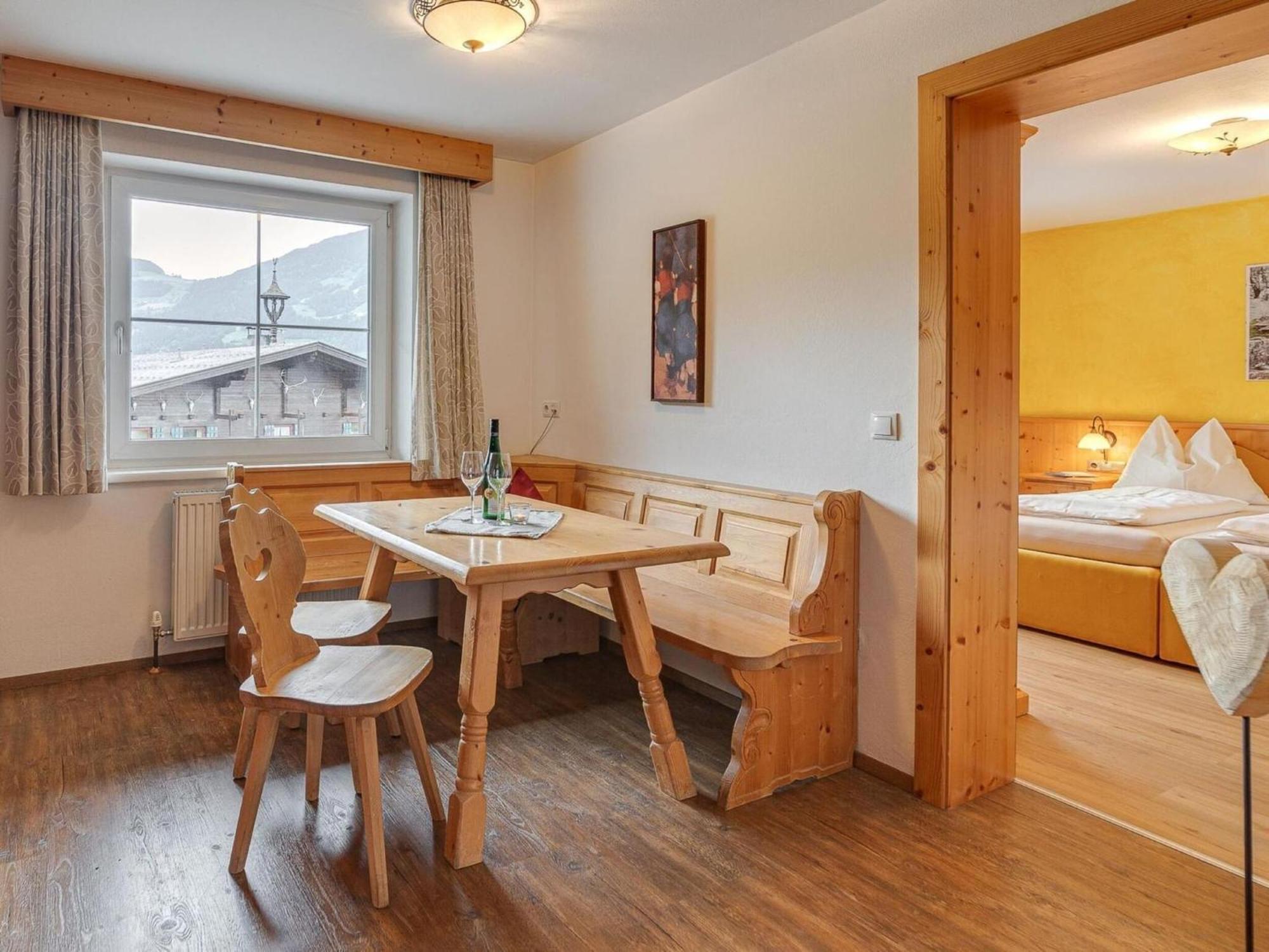 Apartment In Fuegen With A Garden Esterno foto