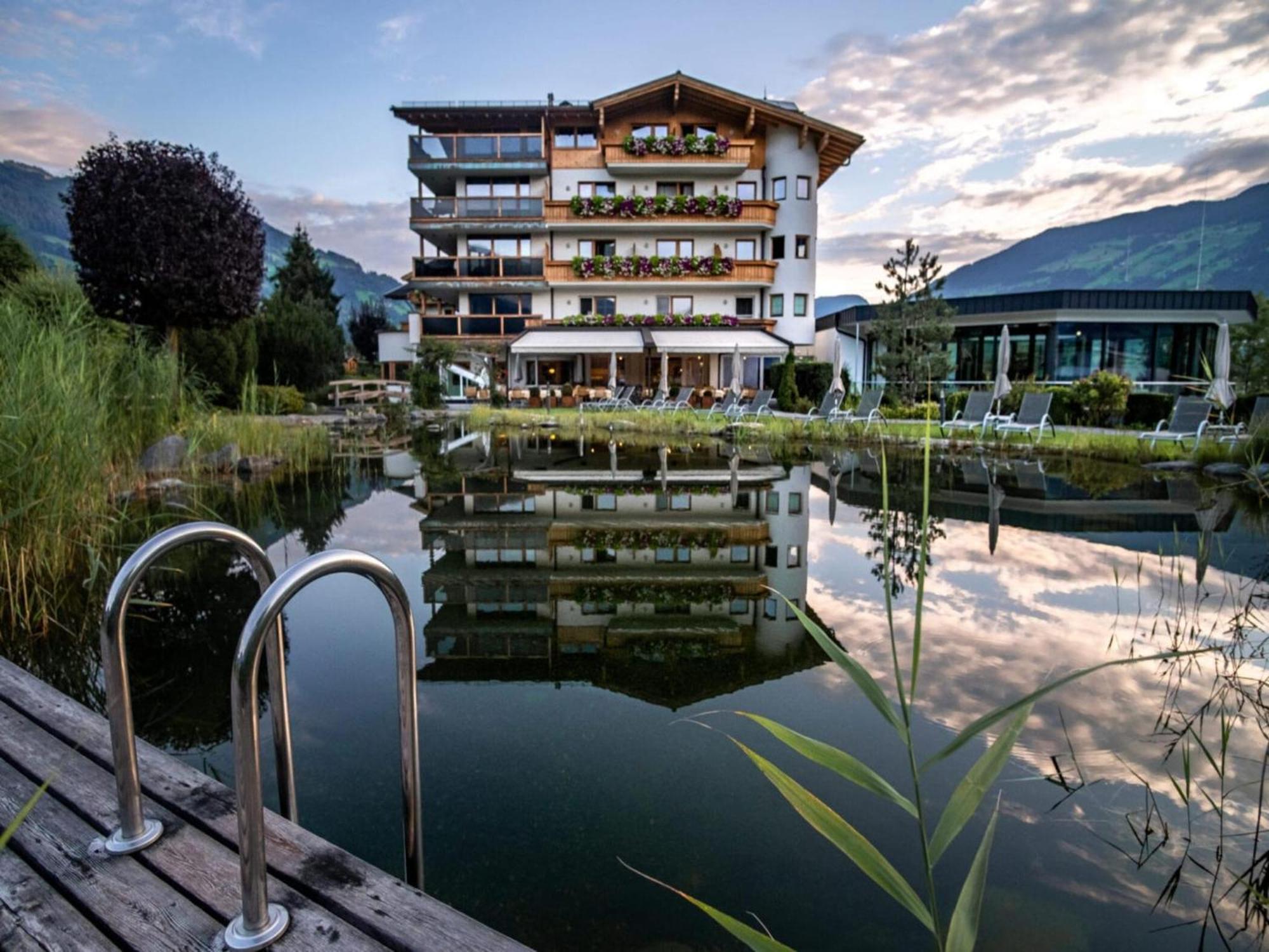 Apartment In Fuegen With A Garden Esterno foto
